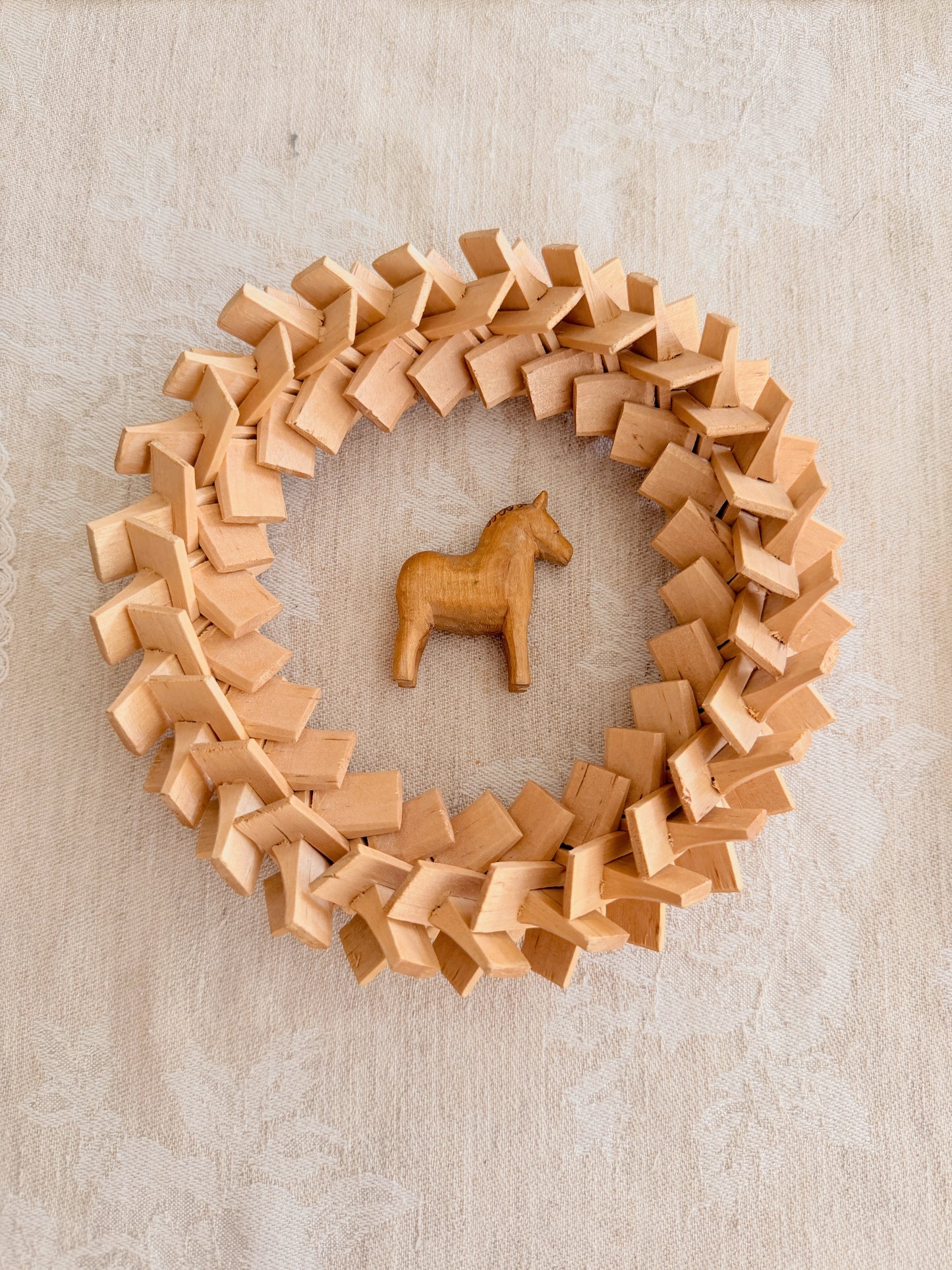 北欧伝統手工芸/Jästkrans/発酵リング/ナチュラル