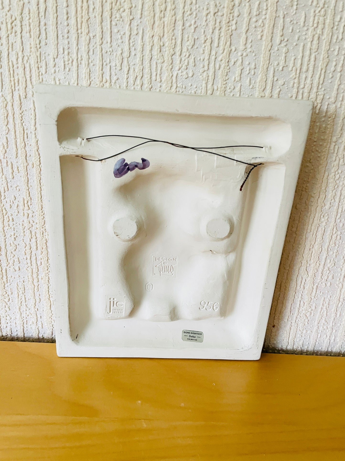 Jie Gantofta/ジイ.ガントフタ/陶板/スウエーデンの昔のキッチンシリーズ/ブルーベリーと秤