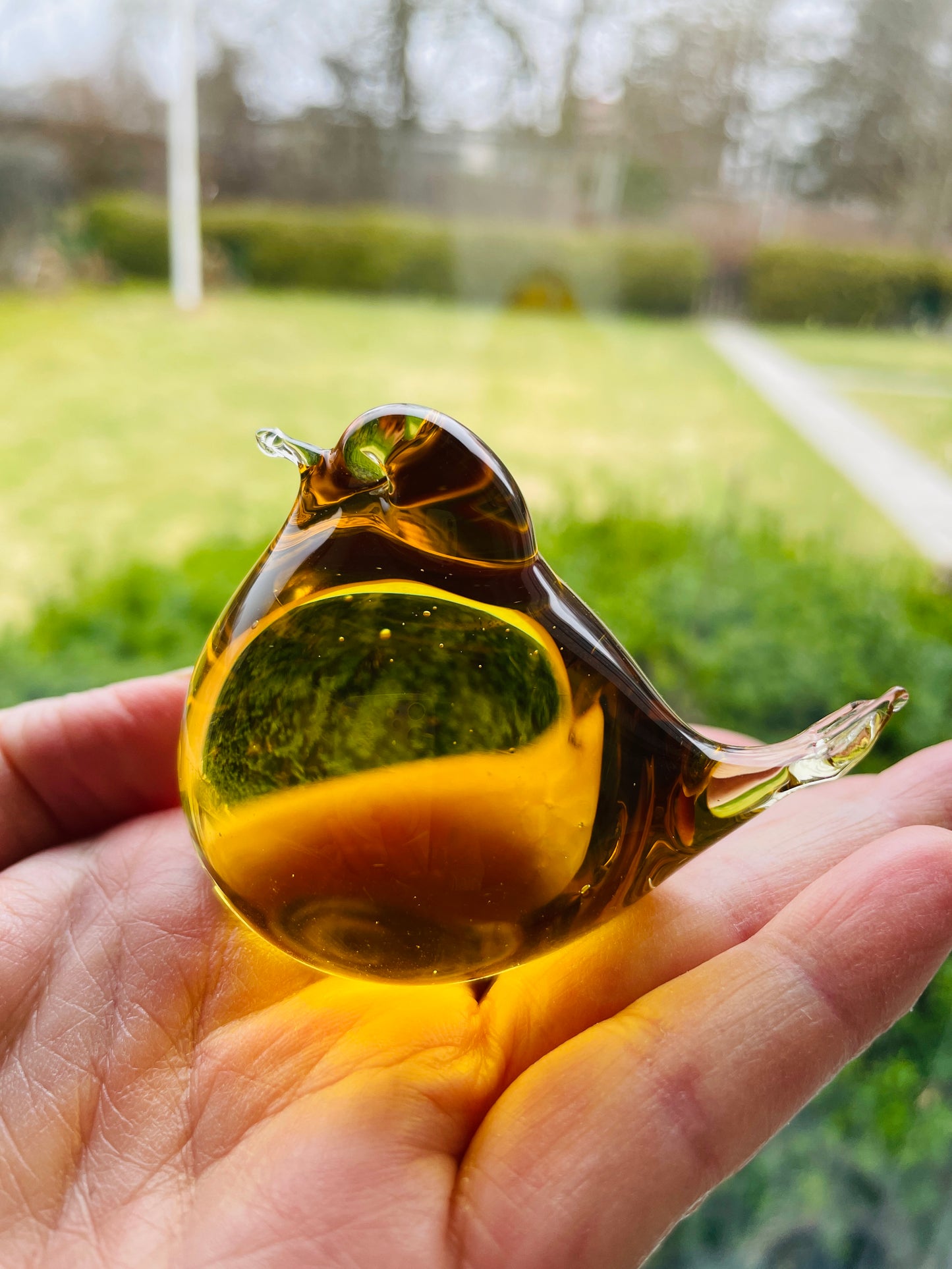 Lindshammar Glass/Glass bird ornament/Yellowish amber