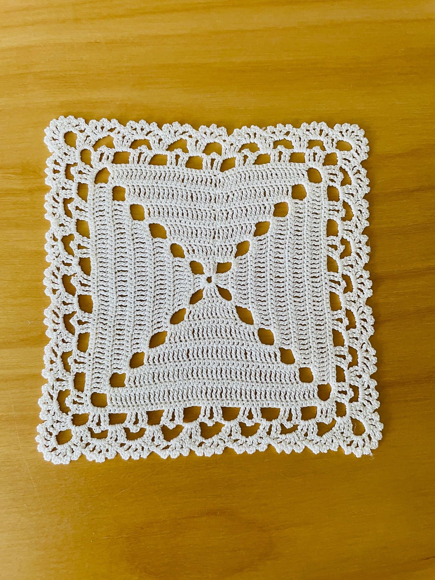 Traditional Nordic Crafts / Näversöm / Crochet Lace / Set of 3