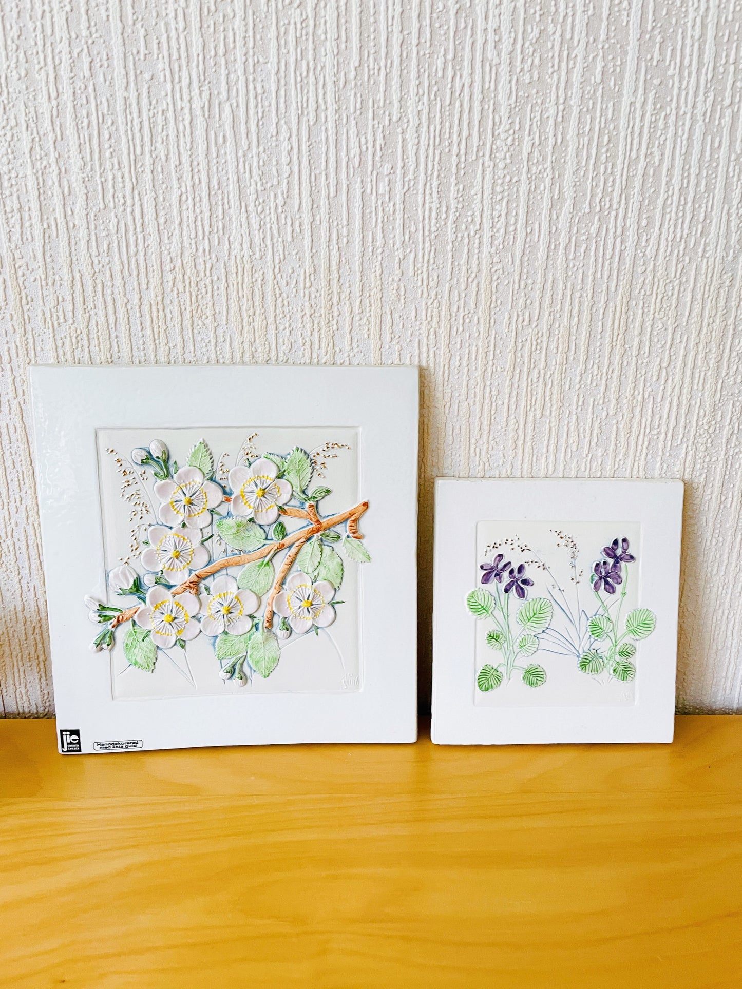 Jie Gantofta/Ji.Gantofta/Ceramic Plaque/Viola Flowers/