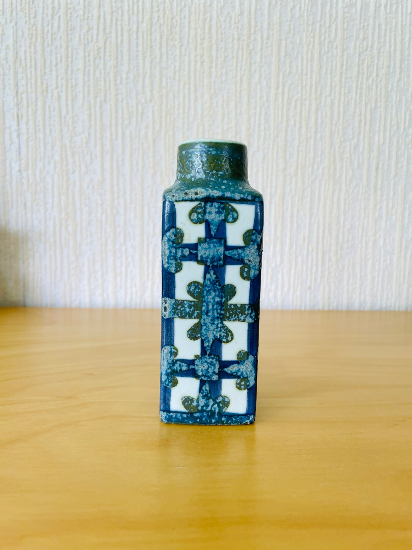 Royal Copenhagen/ロイヤル コペンハーゲン/Fajance/Nils Thorsson/ニルス トーソン/Baca/バッカシリーズ/Sサイズ