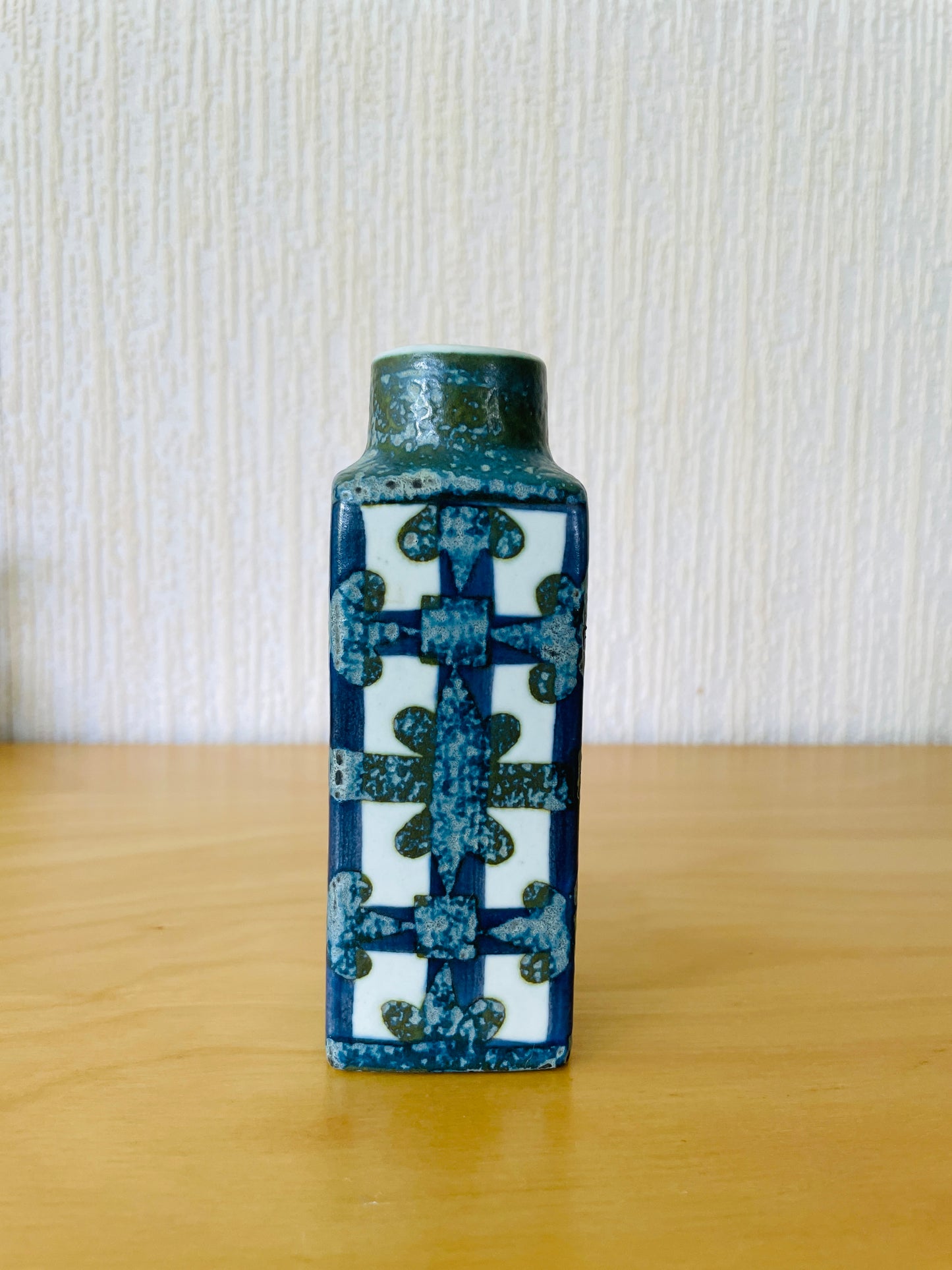 Royal Copenhagen/ロイヤル コペンハーゲン/Fajance/Nils Thorsson/ニルス トーソン/Baca/バッカシリーズ/Sサイズ