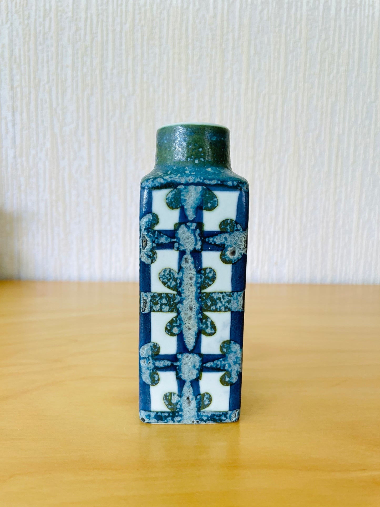 Royal Copenhagen/ロイヤル コペンハーゲン/Fajance/Nils Thorsson/ニルス トーソン/Baca/バッカシリーズ/Sサイズ
