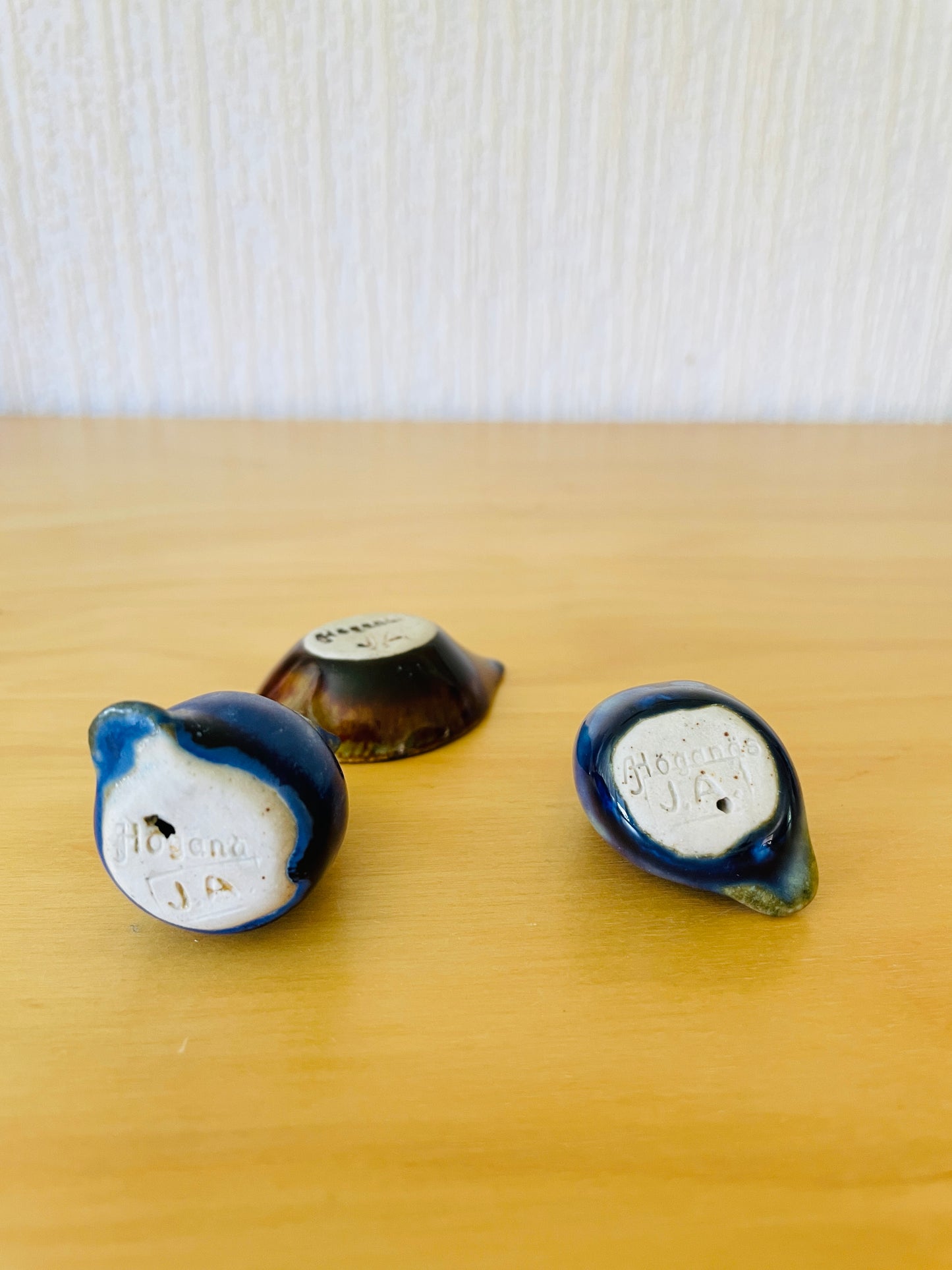 Höganäs Keramik/フーガネース.セラミック/John Andersson/ヨン.アンダーソン/小鳥と葉っぱのミニチュアサイズのオブジェ/3個セット/Nr.1