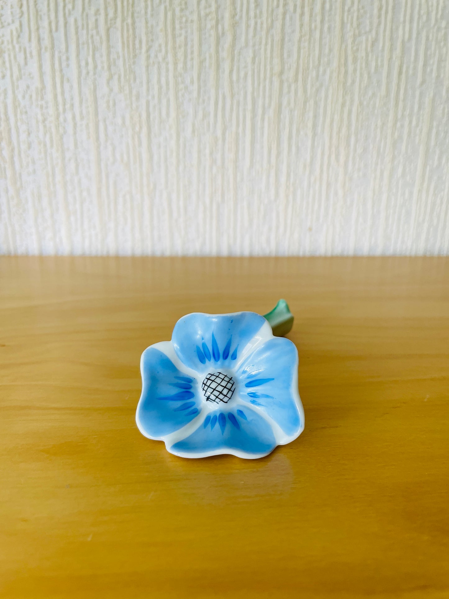 Hackefors/ハッケフオシュ/お花のカトラリーレスト/ブルー