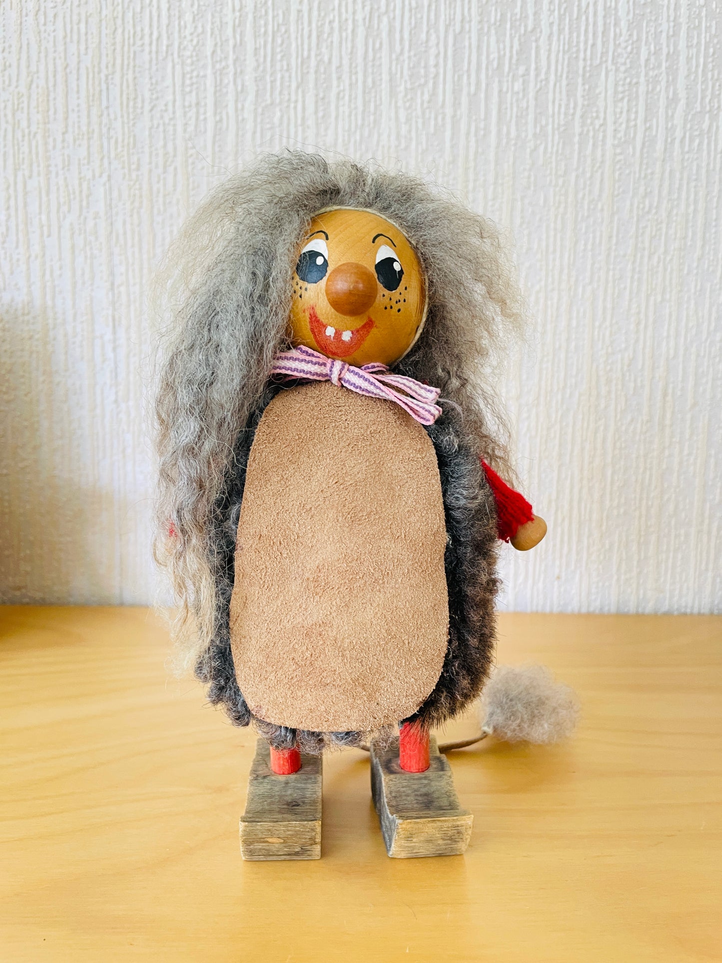 北欧手工芸/Svensk Hemslöjd/Gotlands Hemslöjd/ゴットランド島の手工芸/トロールのお母さん