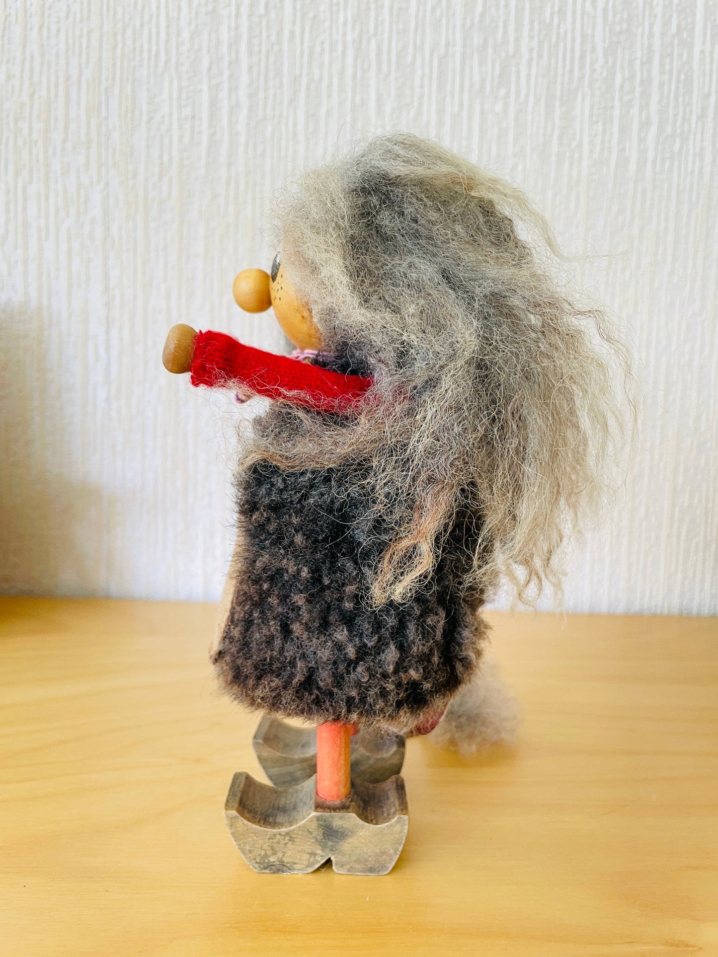 北欧手工芸/Svensk Hemslöjd/Gotlands Hemslöjd/ゴットランド島の手工芸/トロールのお母さん