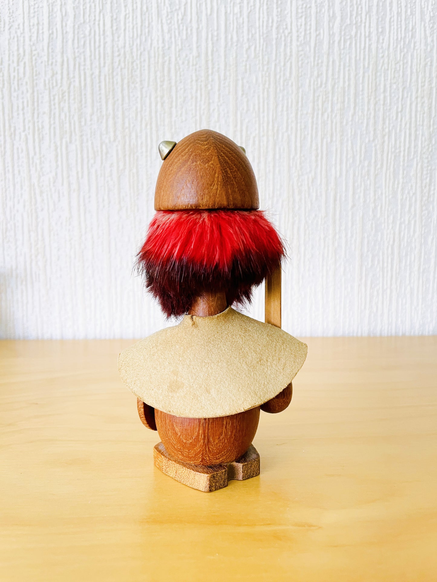 チークのモフモフお髭のバイキングさん