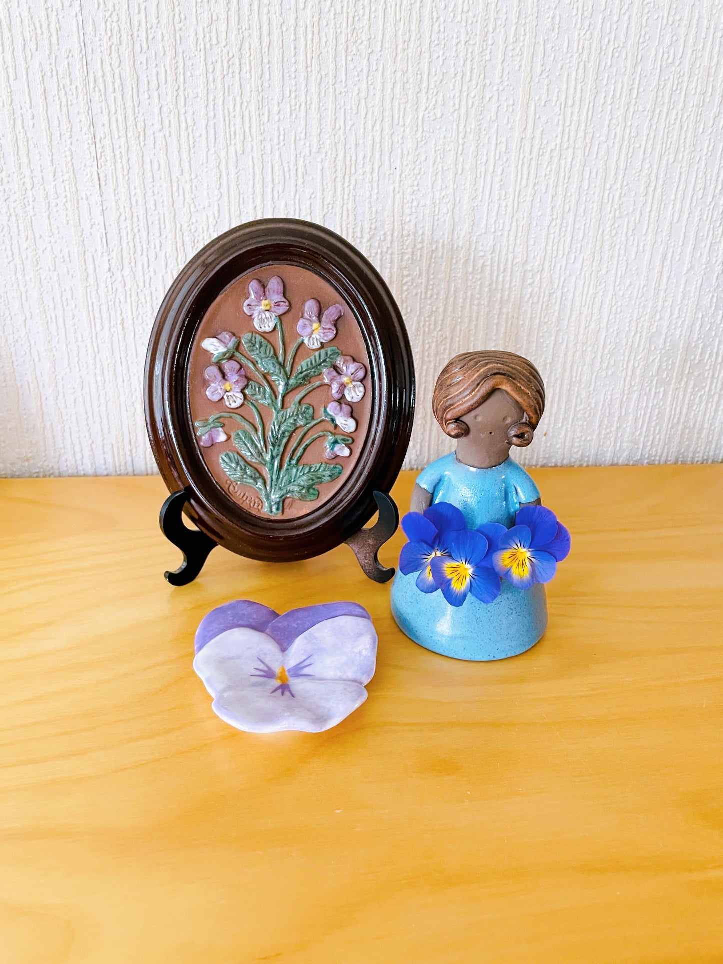 Gabriel Keramik/Gabriel Ceramic/Ceramic wall plaque/Viol/Pansy