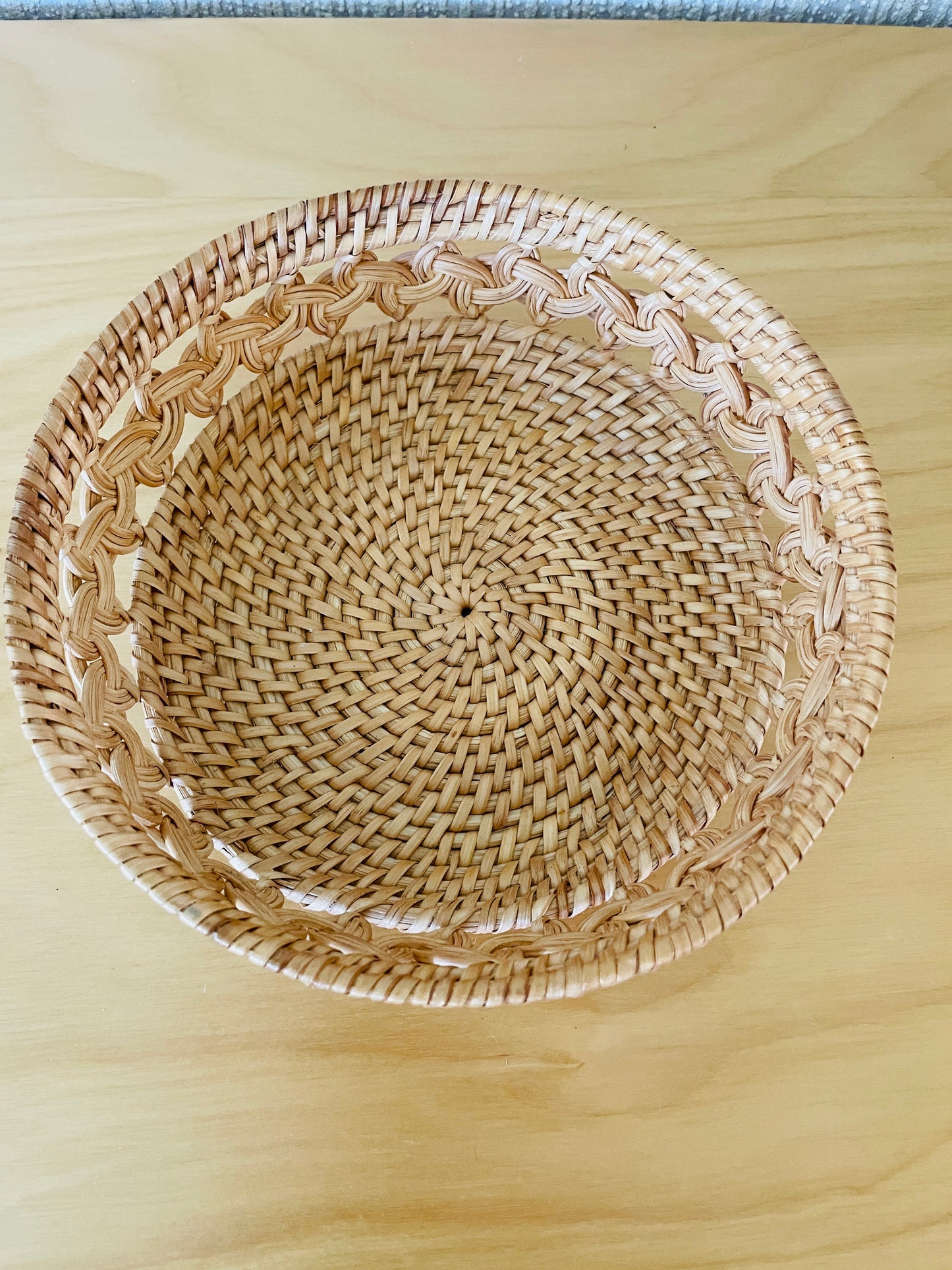 北スウエーデン伝統手工芸品/Sameslöjd Rotslöjd/サーミ伝統手工芸/Brödkorg/カゴ