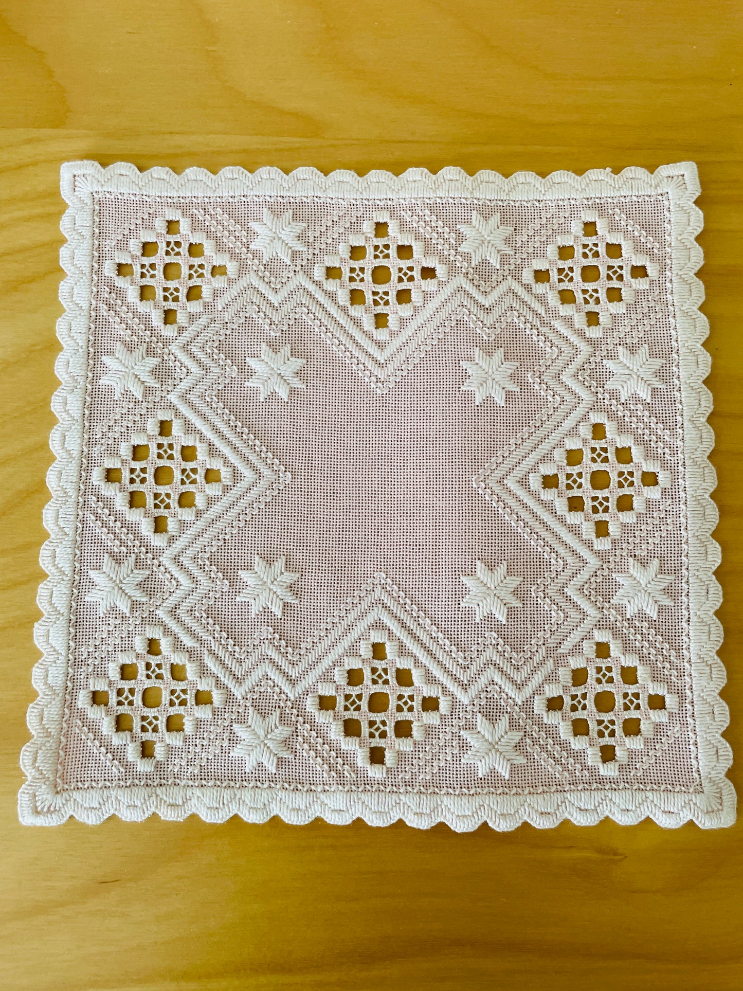 北欧刺繍/ハタンガー刺繍/クロスステッチ/刺繍クロス2枚セット