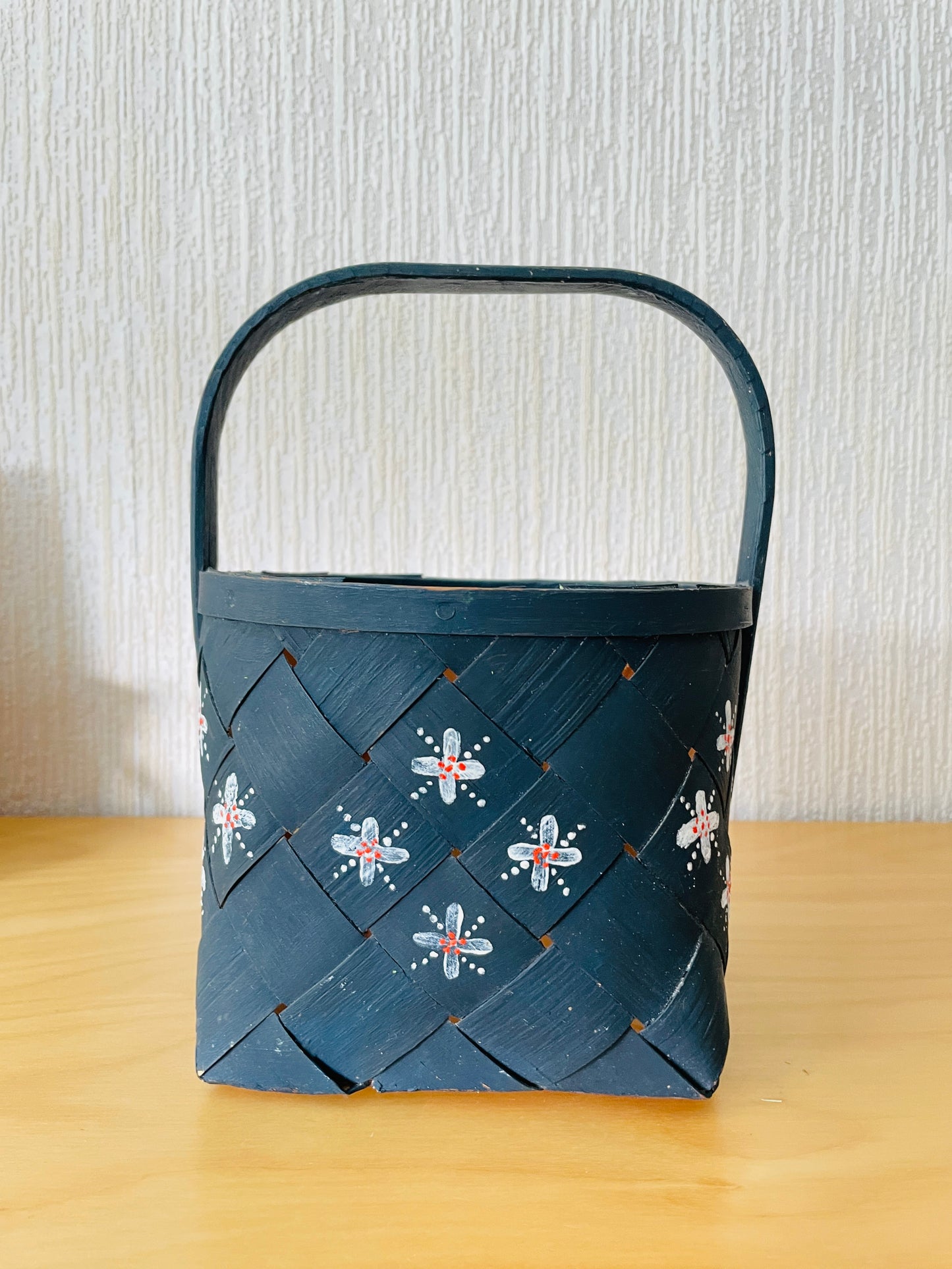 北欧伝統手工芸品/Spånkorg/Våmhus/ボームフース/スポンコリハンドペイント