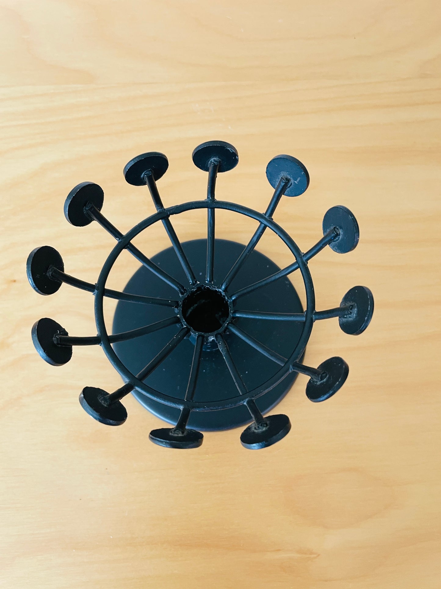 北欧手工芸品/Svensk Hemslöjd/ハンドメイド/メタル製のキャンドルスタンド