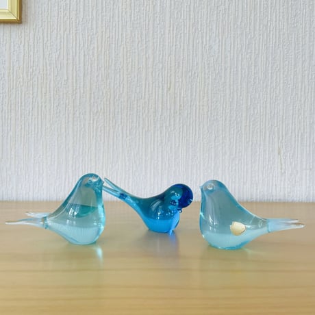 ヴィンテージガラスのツバメ/ハンドメイド/スカイブルー