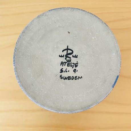 Rörstrand/ロールストランド/Ateljé/アトリエメイド/Sylvia Leuchovius/シルビア.レウショヴィウス/花器/青に白のドット/ラウンド型