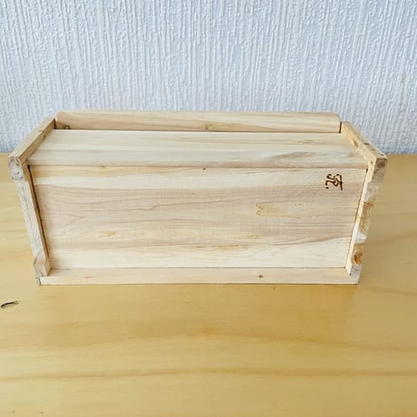 北欧手工芸品/Träslöjd/木製手工芸/ベンチ型木箱