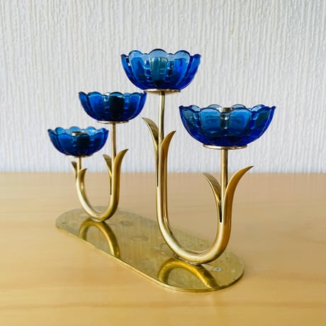 Ystad Metall/イースタッド.メタル/Gunnar Ander/グンナ.アンダー/ガラスのお花のキャンドルスタンド/4連/ブルー