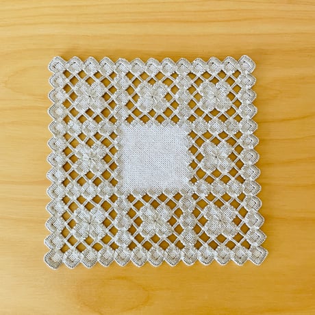 北欧伝統手工芸/ハダンガー刺繍/ドイリー/3枚セット