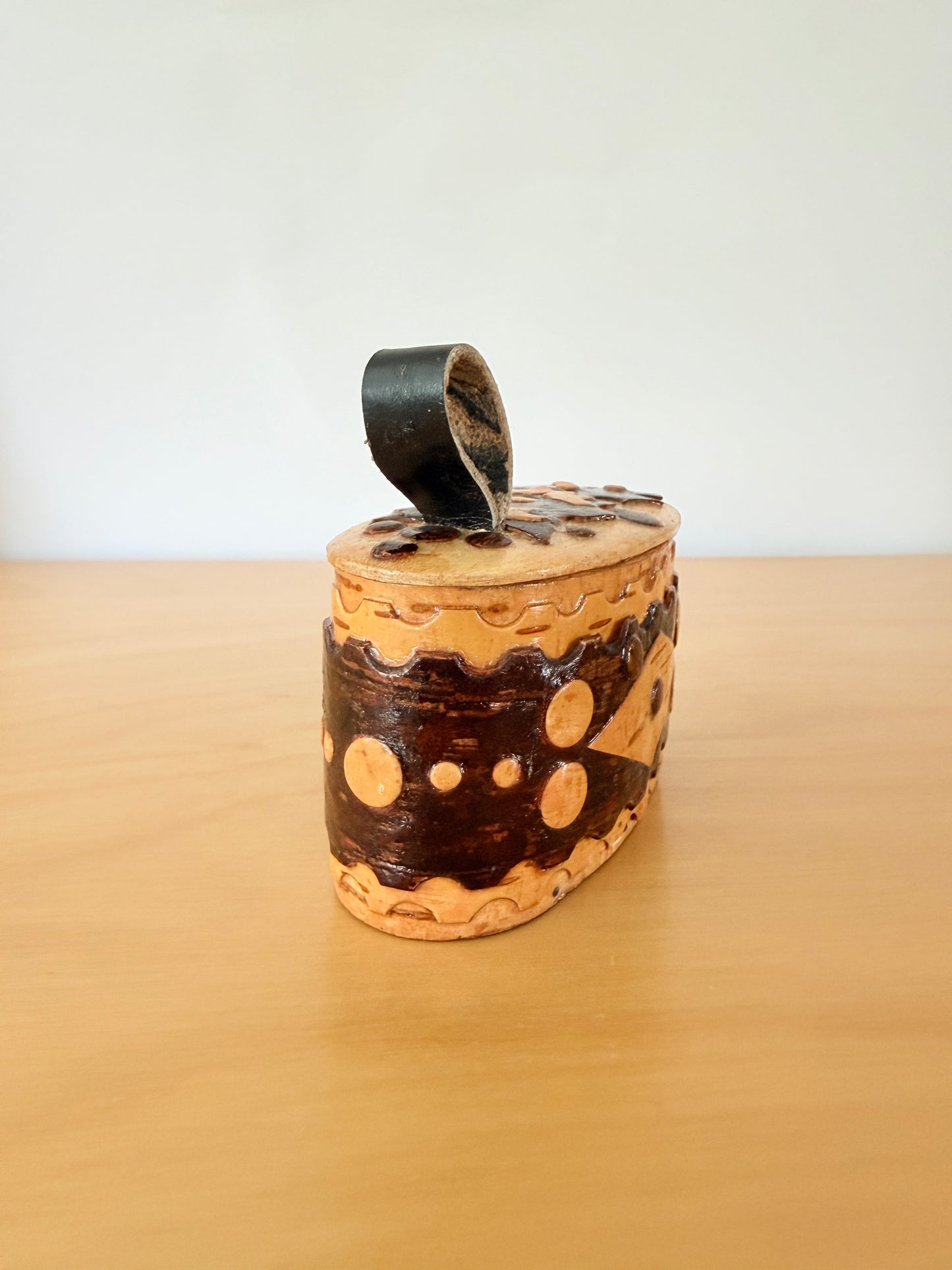 Traditional Nordic Craft / Näver / Birch Bark / Lidded Pill Box / Small Storage Box