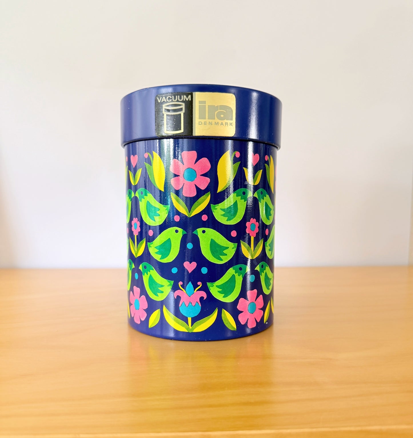 IRA Danmark/Ira Denmark/Vintage/Tin Can/Flowers and Birds/Vacuum Type