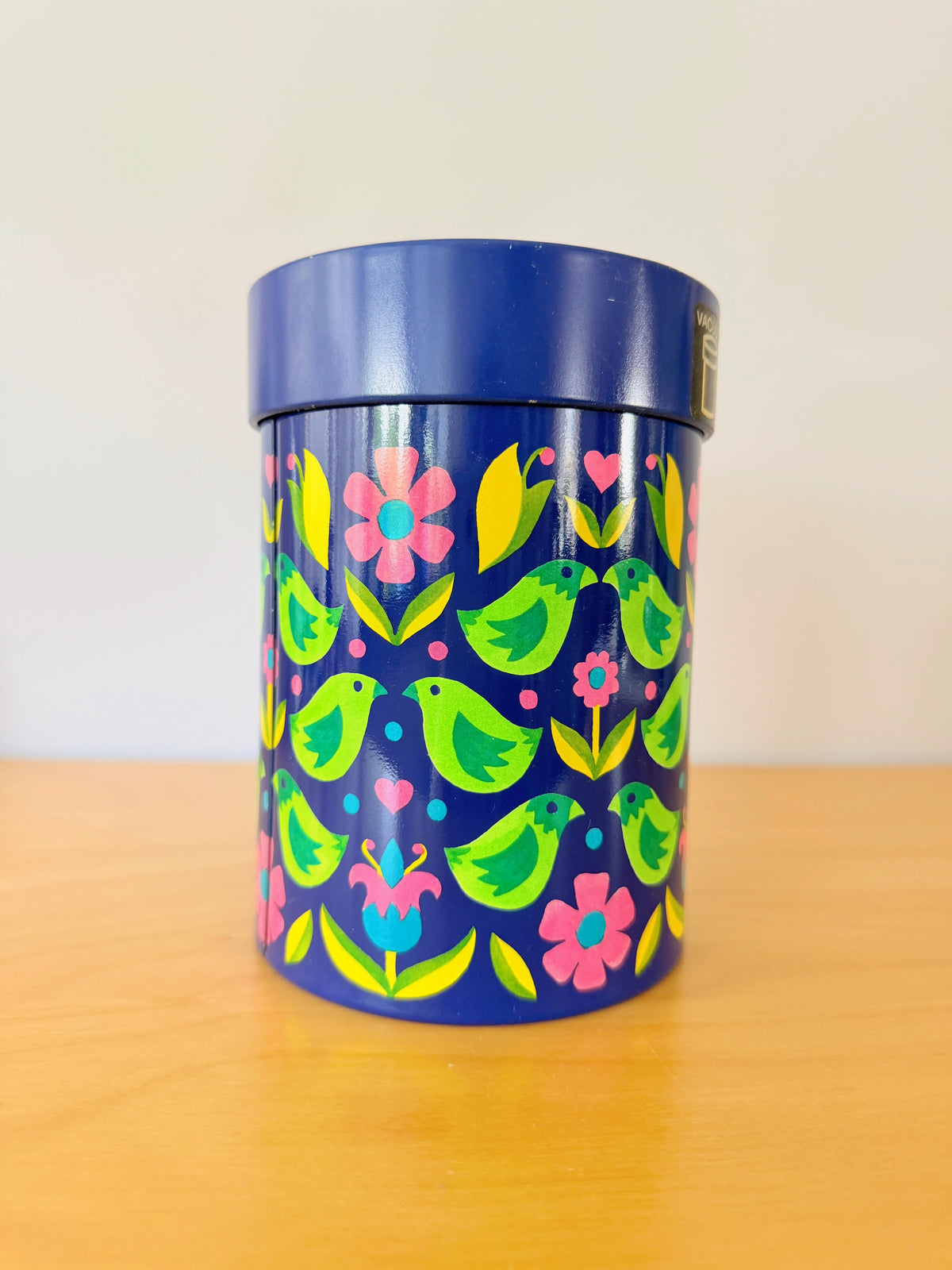 IRA Danmark/Ira Denmark/Vintage/Tin Can/Flowers and Birds/Vacuum Type