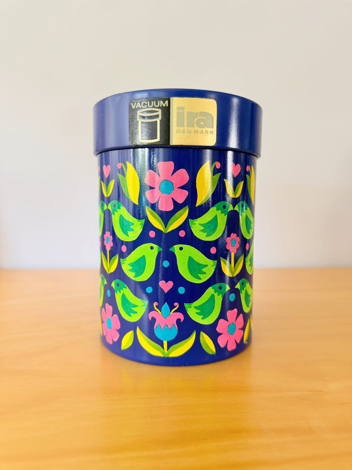 IRA Danmark/Ira Denmark/Vintage/Tin Can/Flowers and Birds/Vacuum Type