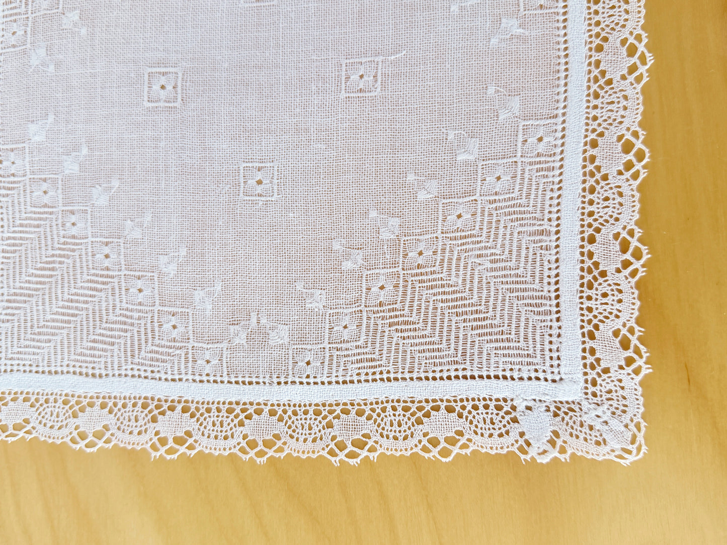 Vintage Lace/Set of 2