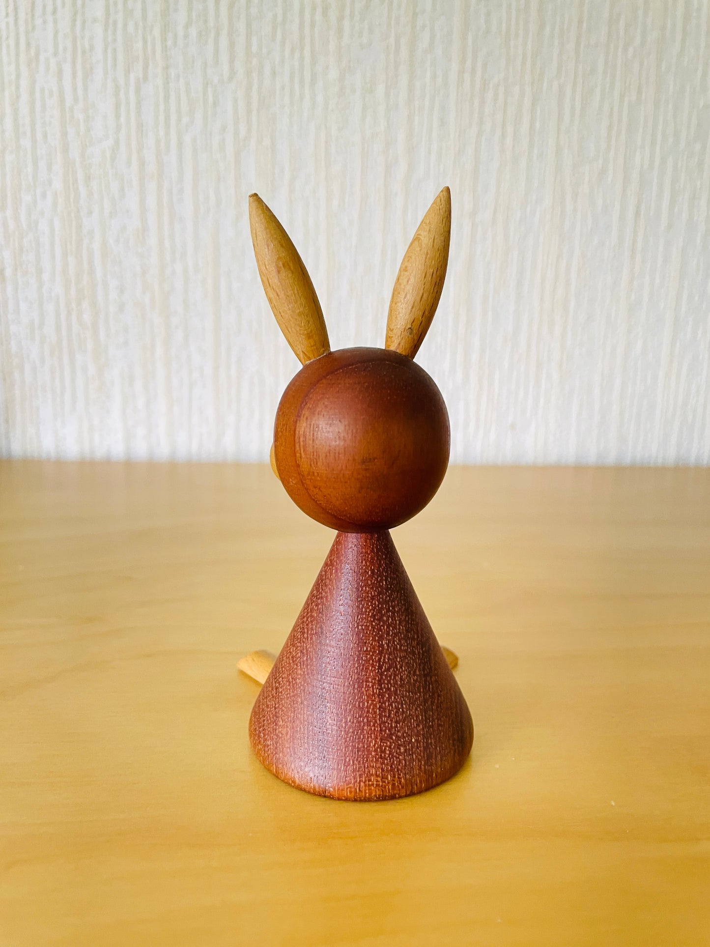 北欧ヴィンテージ/チークのウサギさん