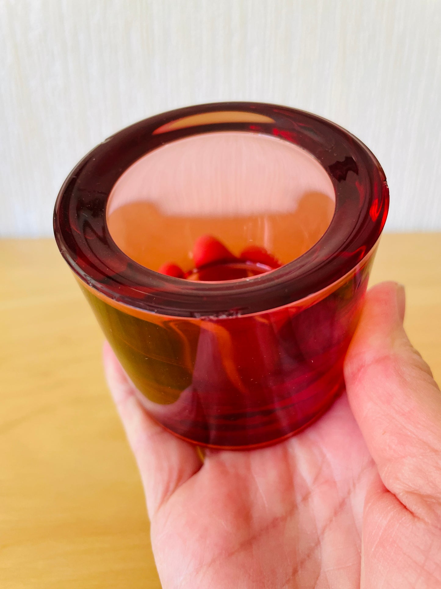 iittala/イッタラ/Kivi/キビ/キャンドルホルダー/レッドガーネット/訳あり