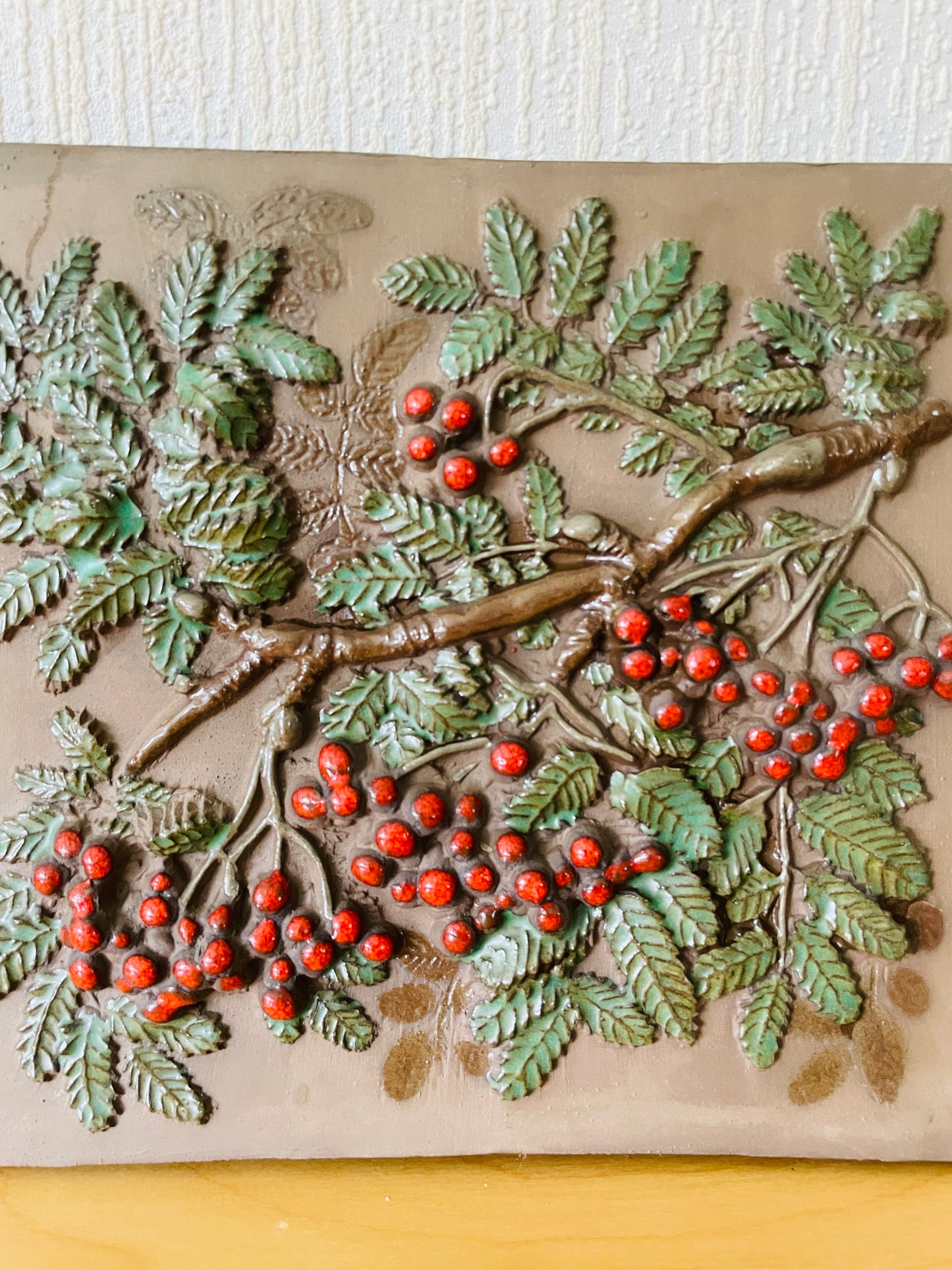 Jie Gantofta/ジィ ガントフタ/陶板/Rönnbär/西洋ナナカマド/大判