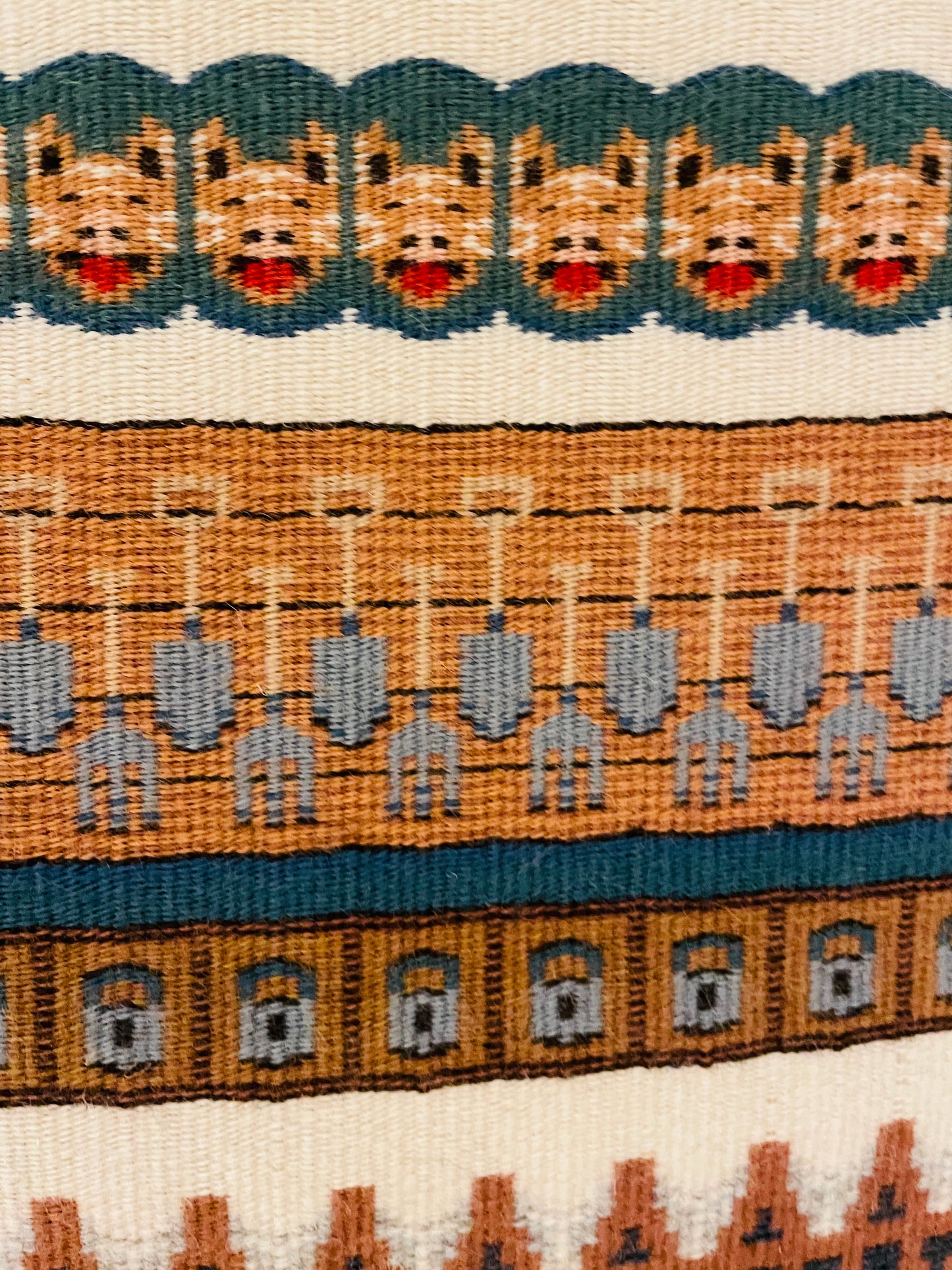 北欧伝統手工芸/Bunden Rosengang/ブンデン.ローゼンガング織/タペストリー/北欧のクリスマス/大作