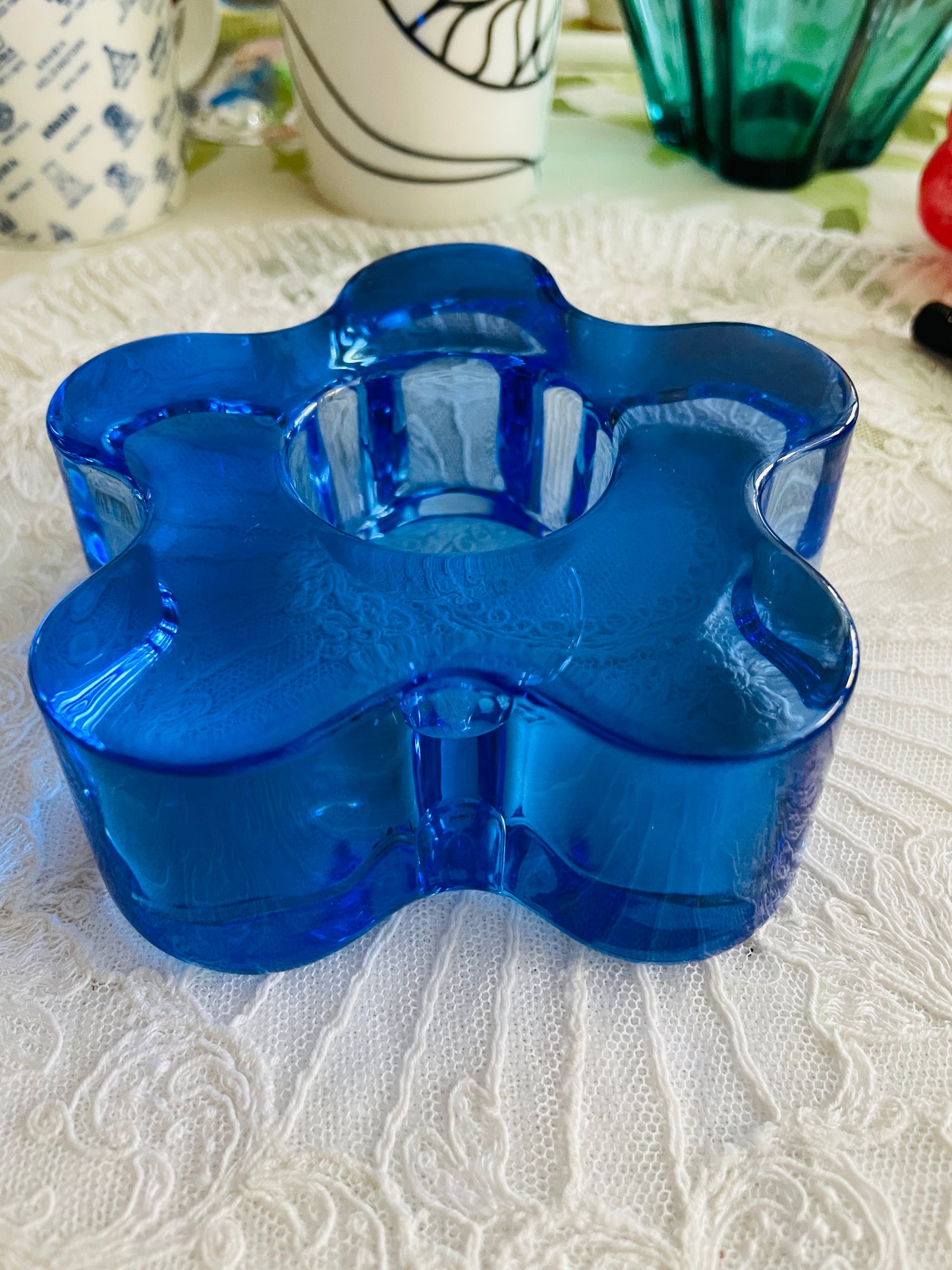 Kosta Boda/コスタ ボーダ/クリスタルガラス/お花型のキャンドルホルダー/ブルー