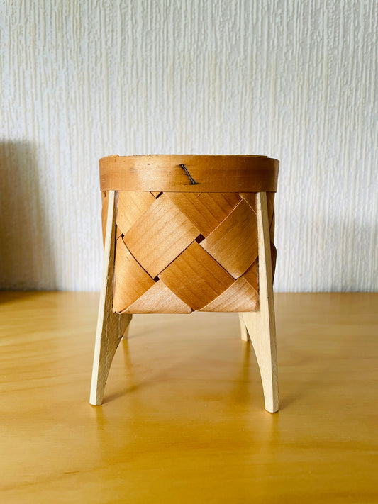 北欧伝統手/Spånkorg/工芸スポンコリ/脚付き