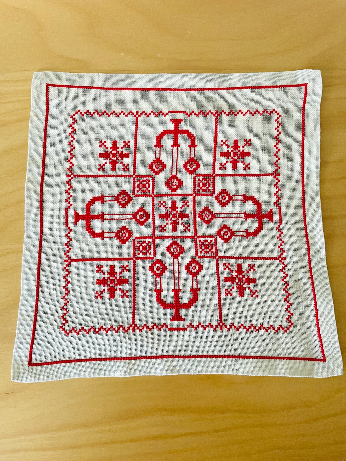 北欧のクリスマス/刺繍のクロス/刺繍のポットマット/2枚セット