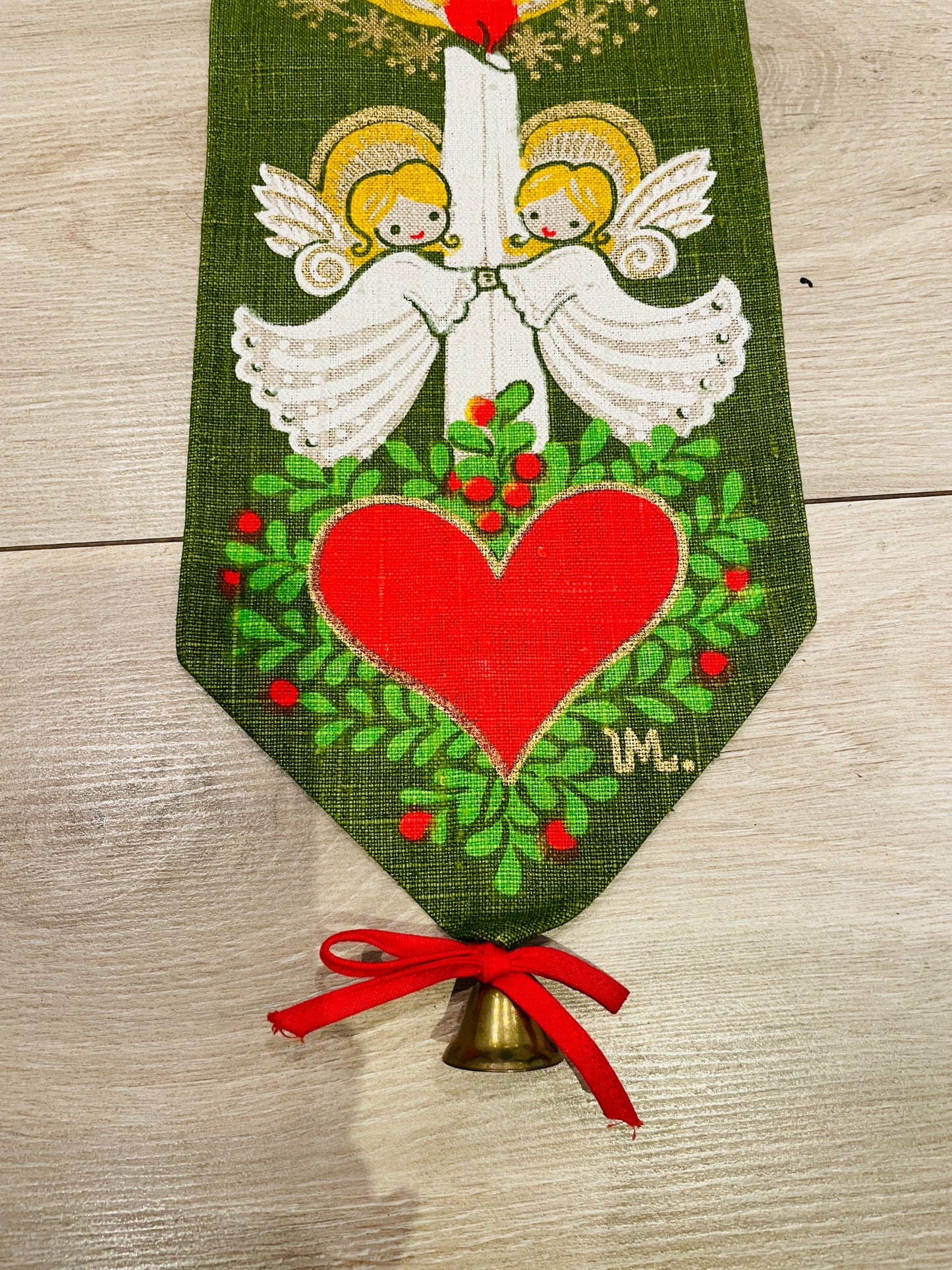 北欧のクリスマス/ヴィンテージ/タペストリーエンジェルとキャンドルとハート/ベル付き