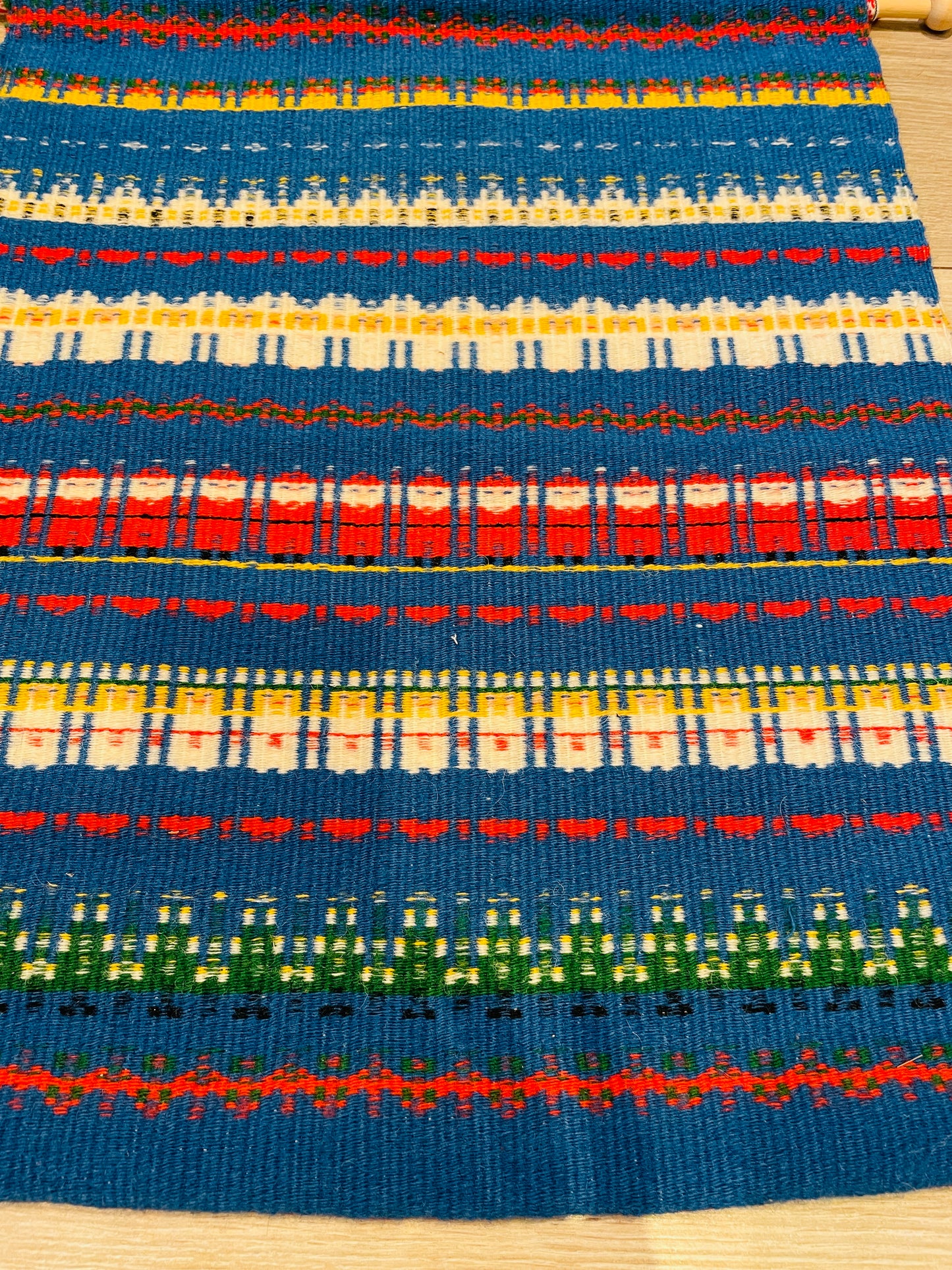 北欧伝統織物/タペストリー/Bunden Rosengang/ブンデン.ローゼンガング織