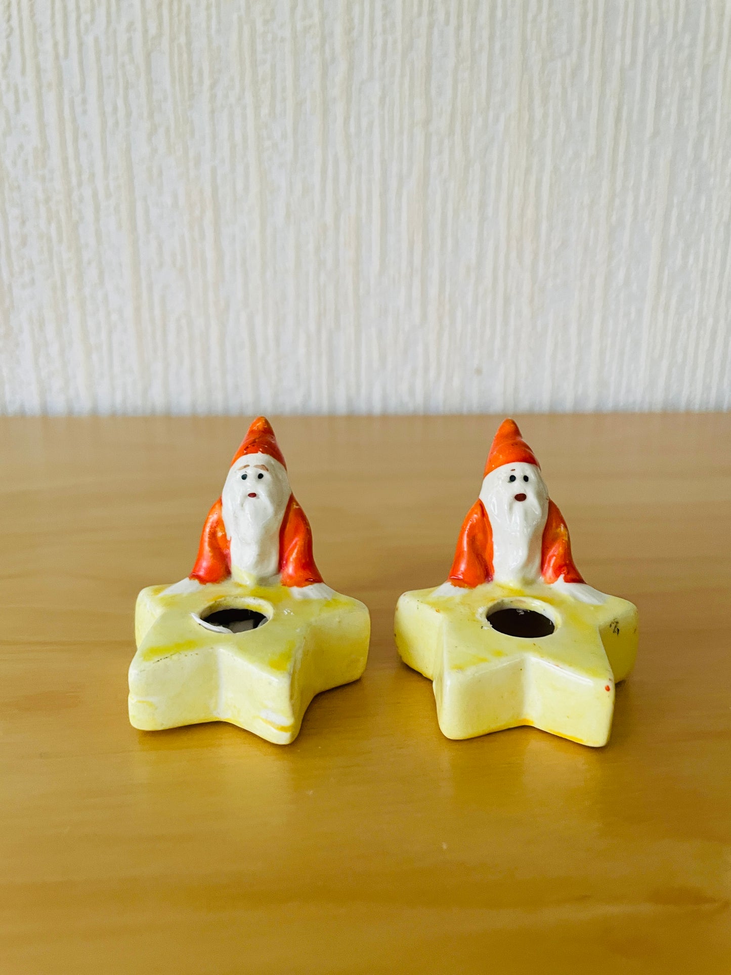 北欧のクリスマス/キャンドルスタンド/お星様にまたがっているサンタさん