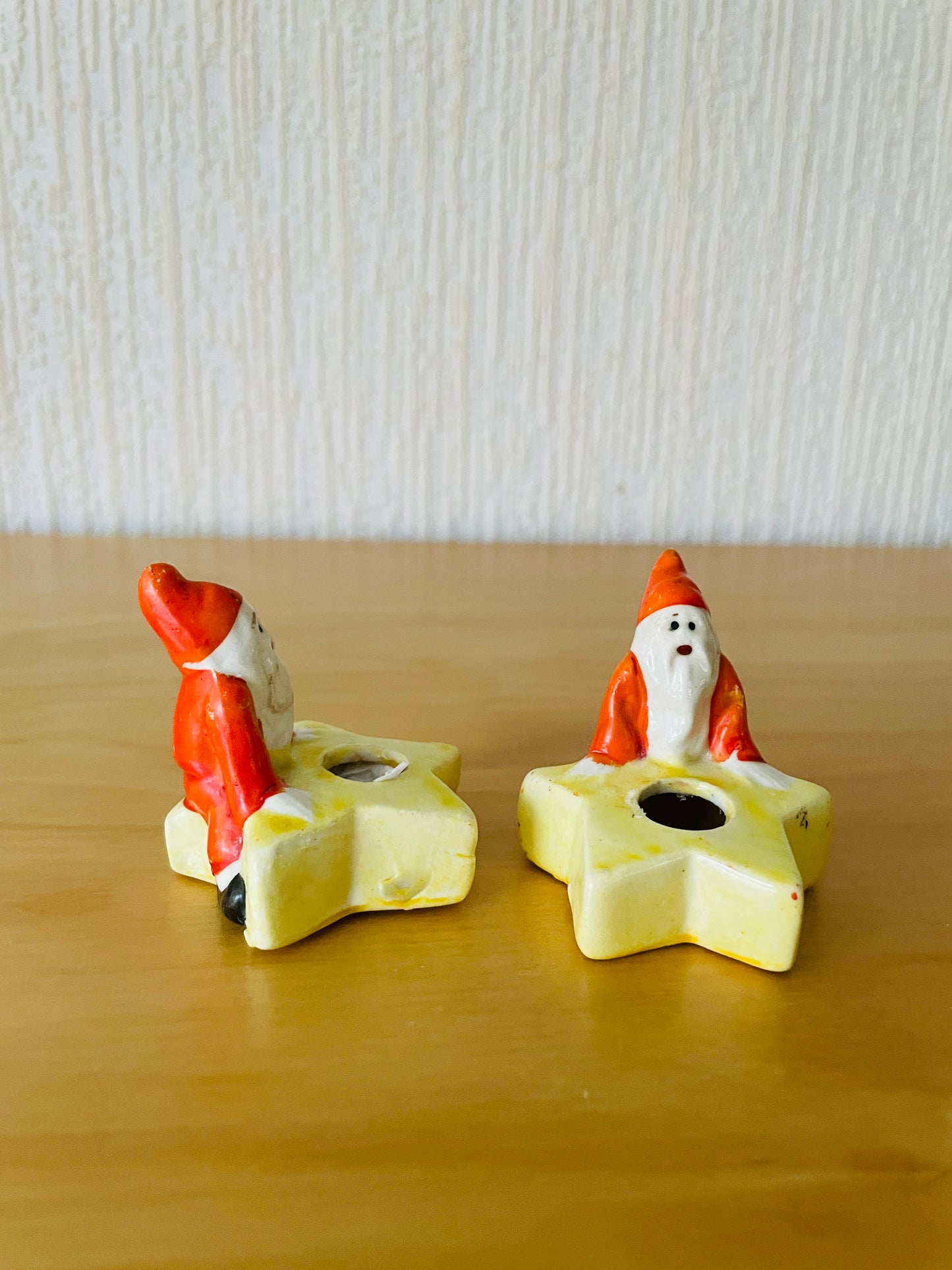 北欧のクリスマス/キャンドルスタンド/お星様にまたがっているサンタさん