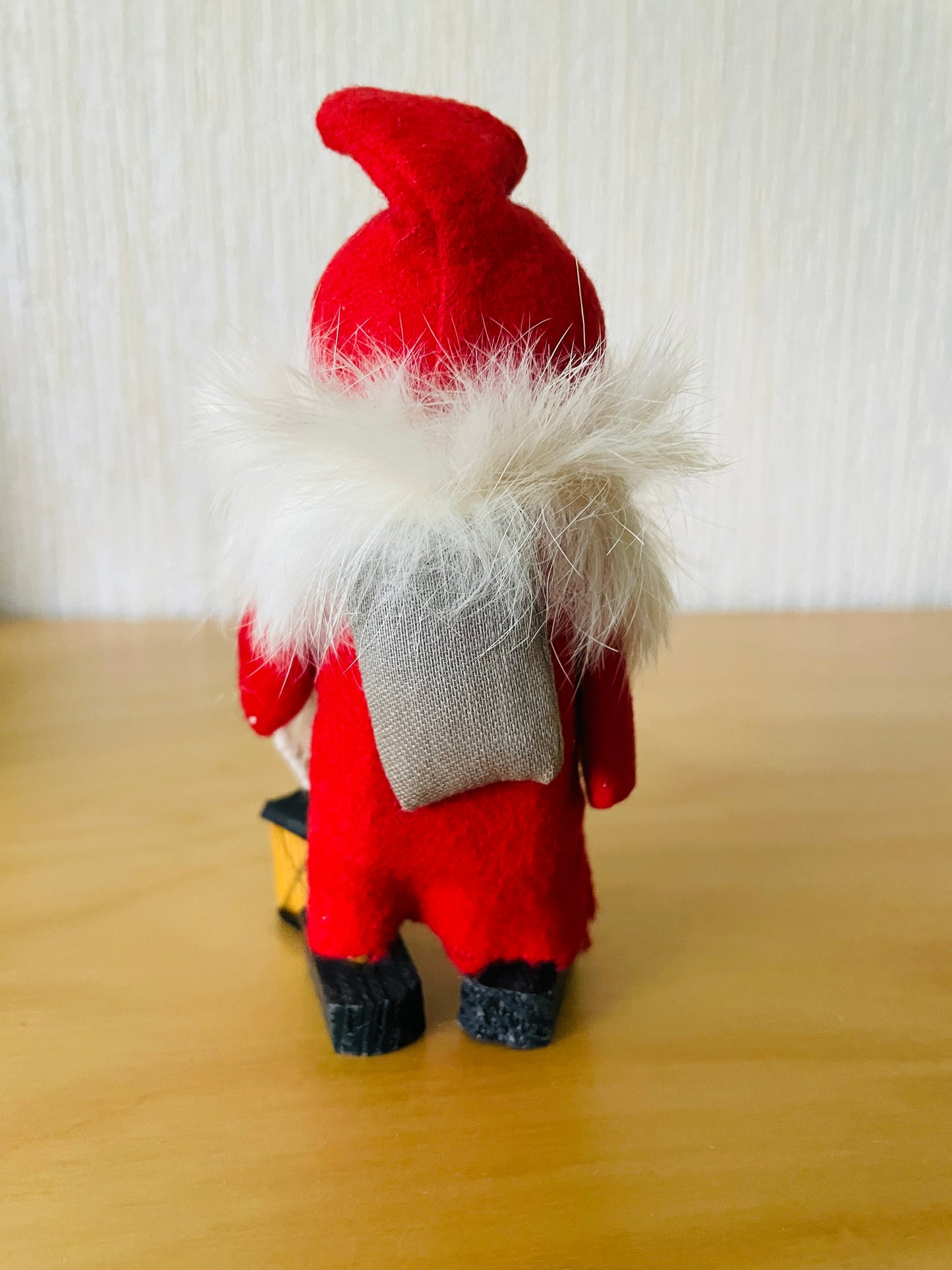 北欧のクリスマス/Svensk Hemslöjd/Tomte med Rantan/白い真っ白もふもふお髭のトムテさん