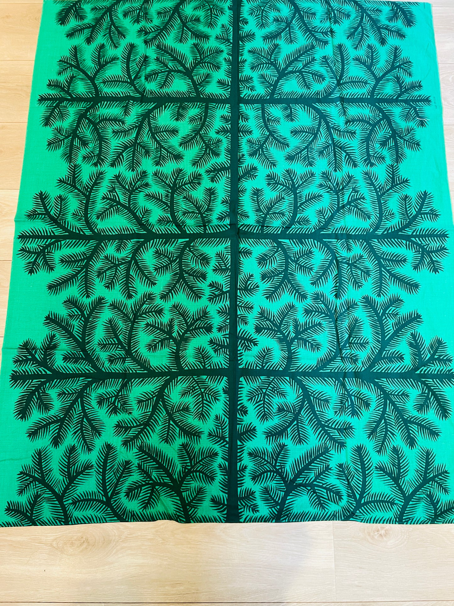 北欧のクリスマス/ヴィンテージテキスタイル/Ulla Ericson/もみの木のテーブルクロス