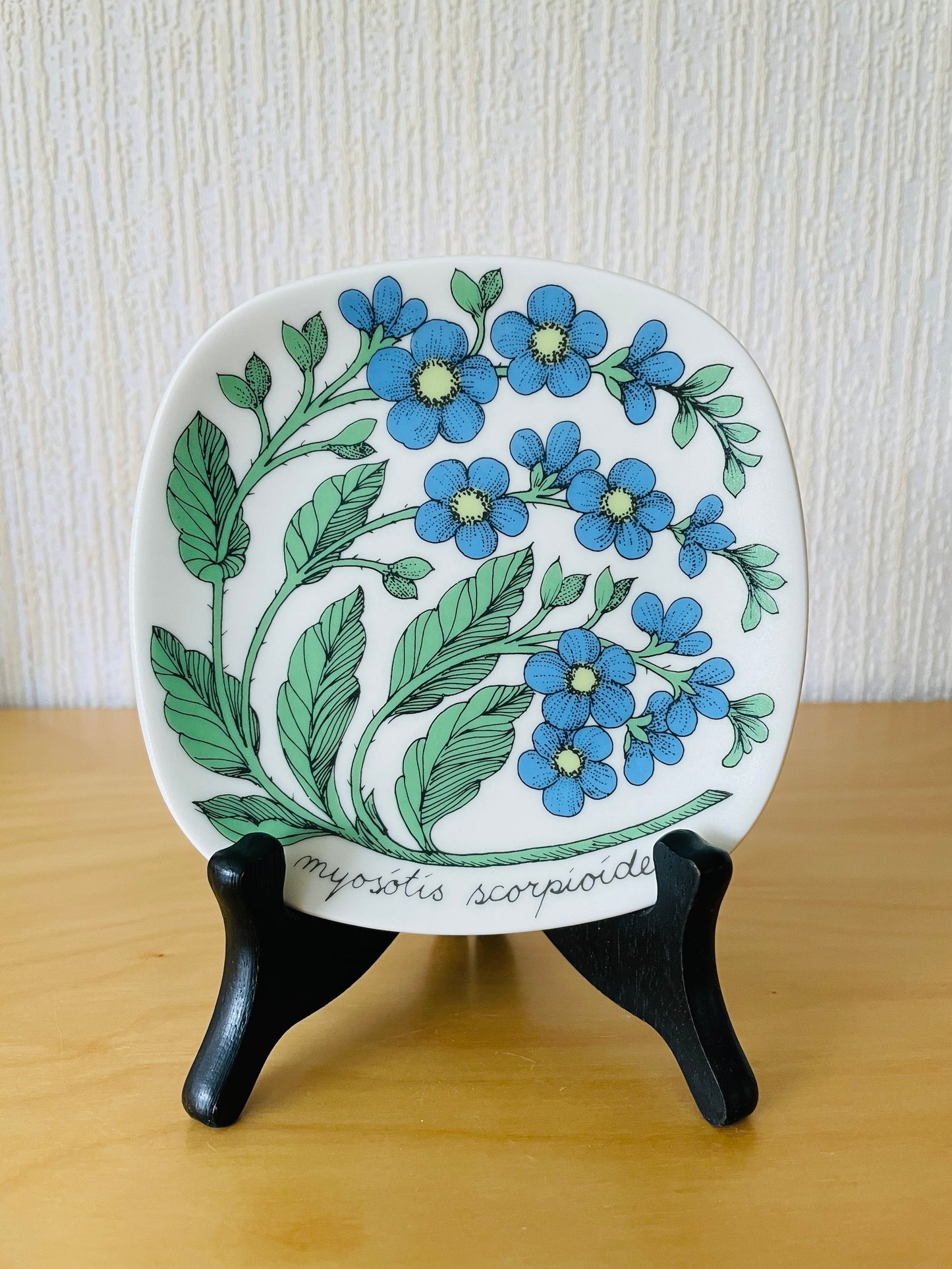 アラビアボタニカルシリーズウオールプレートワスレナグサ