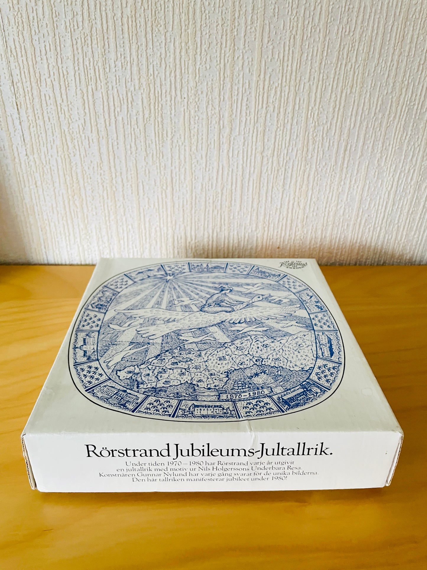 Rörstrand/ロールストランド/Gunnar Nylund/グンナ.ニールンド/1970年〜1980年/ニルスの不思議な旅/10周年記念プレート
