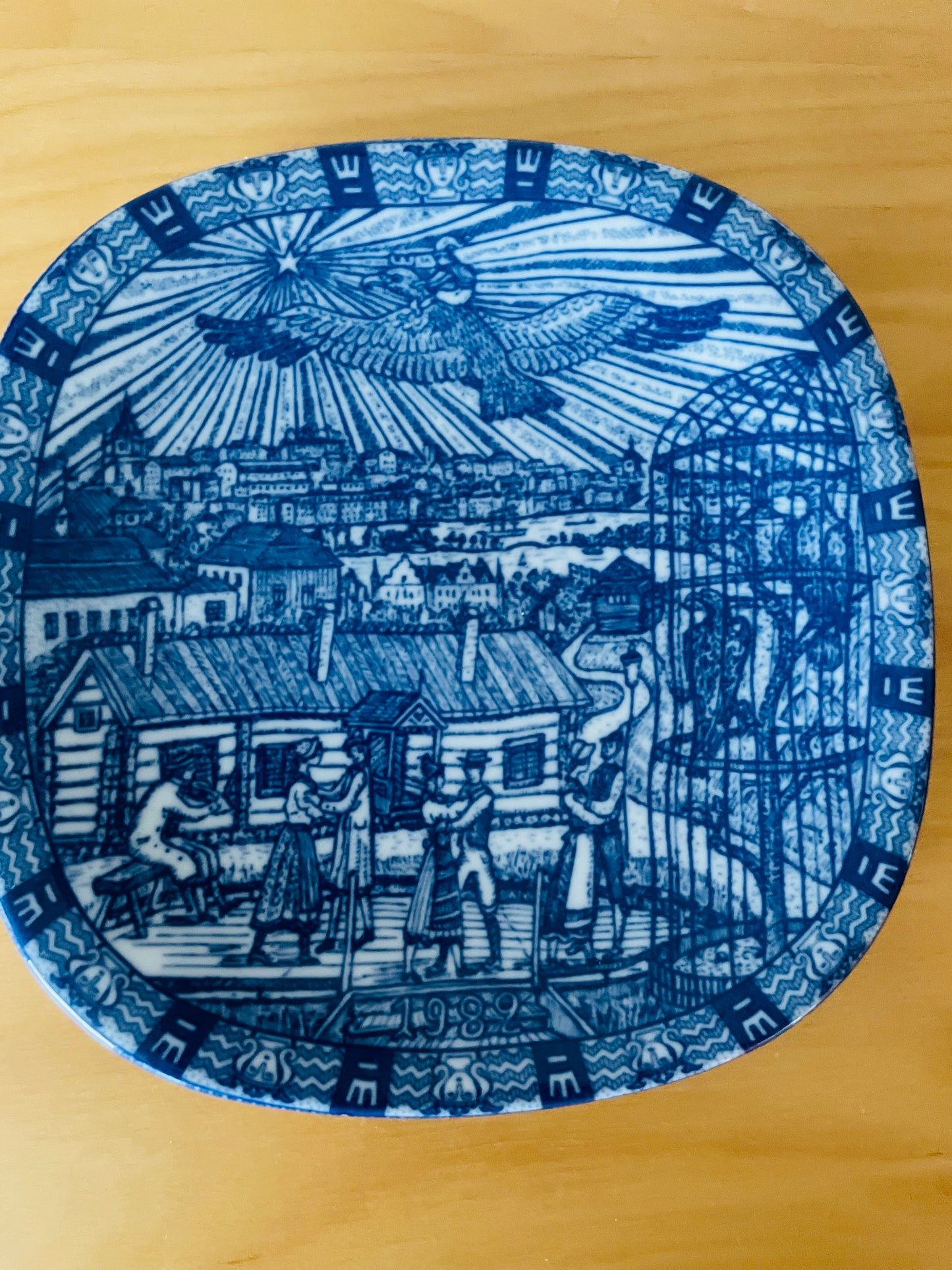 Rörstrand/ロールストランド/Jultallrik/クリスマスプレート/ニルスのふしぎな旅/1982年