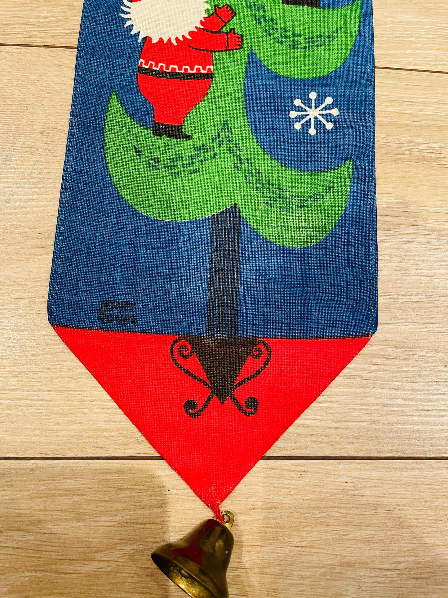 北欧のクリスマス/Jerry Roupe/ジェリー.ロウぺ/タペストリー/ブルー