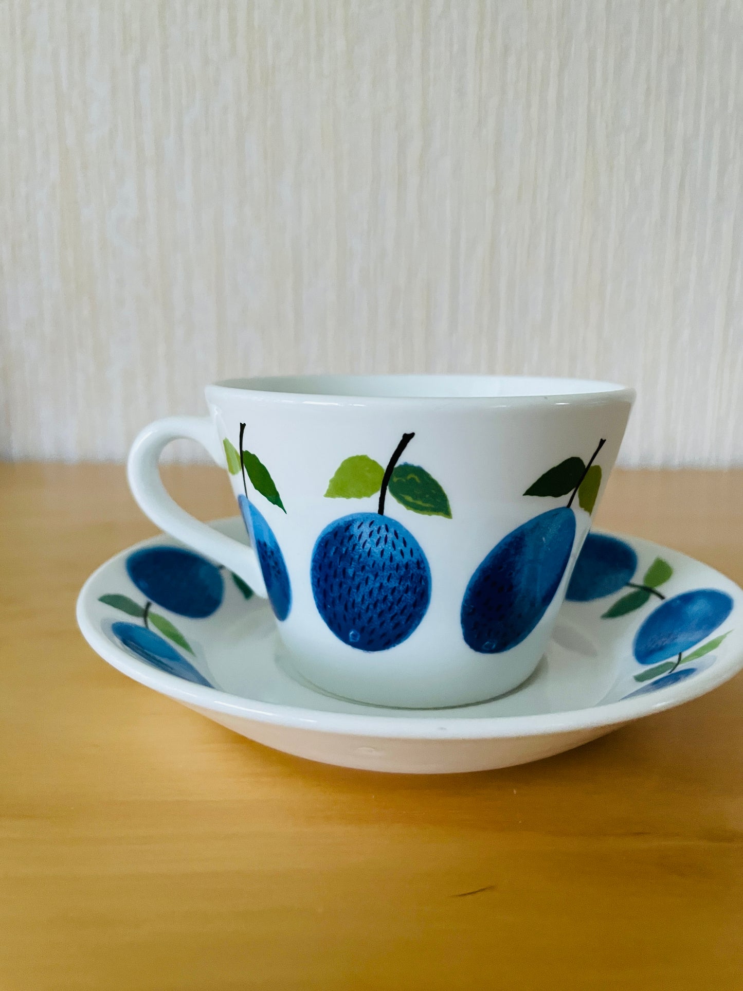 Gustavsberg/グスタフスベリStig Lindberg/ステイグリンドベリPrunusプルーヌスカップ&ソーサー