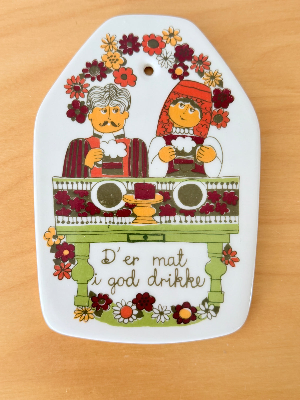 Figgio Flint Norway/フイッギオ/Turi-Design/Folklore/Turi Gramstad Oliv/カッテイングイングボード/小