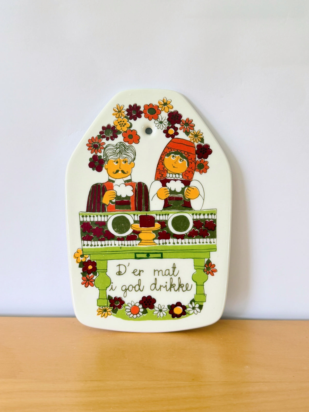 Figgio Flint Norway/フイッギオ/Turi-Design/Folklore/Turi Gramstad Oliv/カッテイングイングボード/小