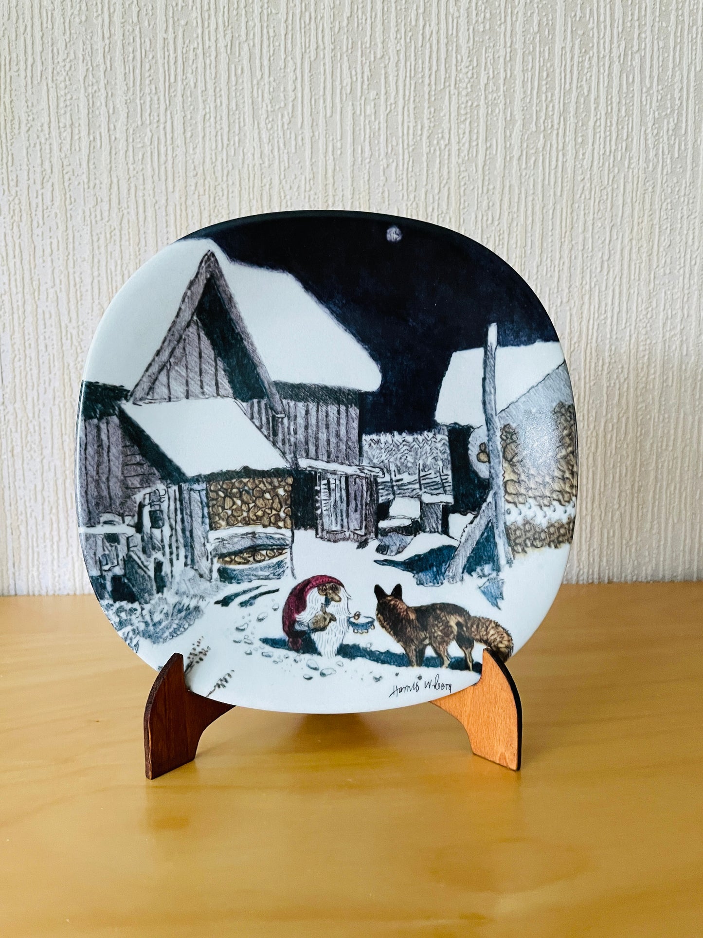 Guld Kroken/ゴールドクローケンJul Tallrik/クリスマスプレート/Harald Wiberg/ハーラルド.ヴィーベリ/Tomten & Räv/トムテとキツネ/箱入り未使用品