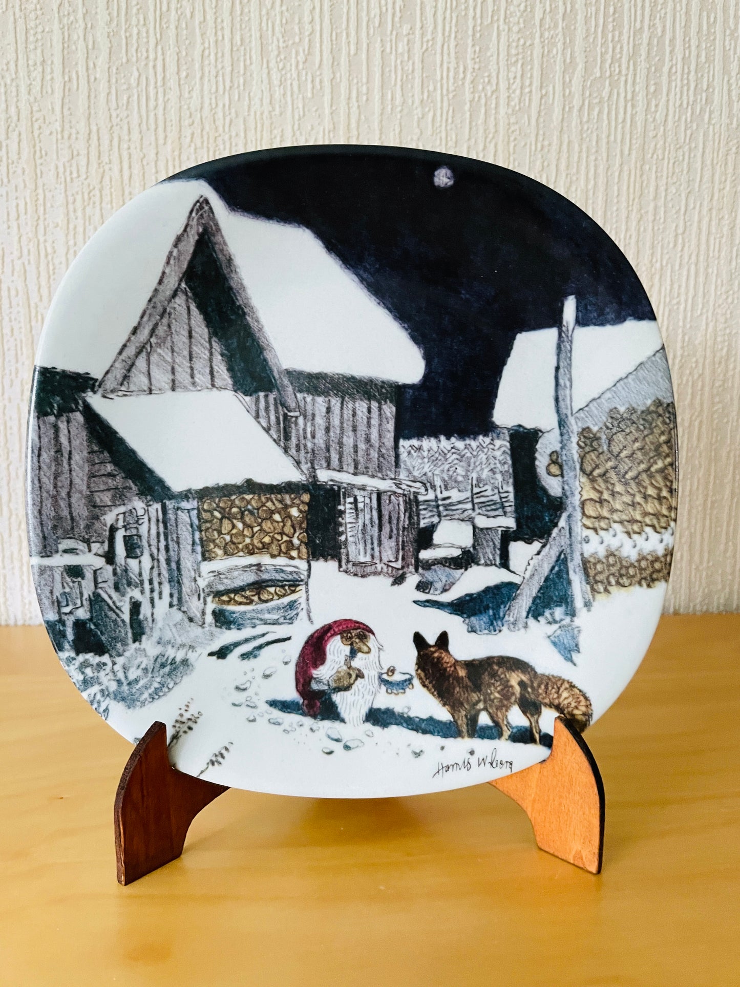 Guld Kroken/ゴールドクローケンJul Tallrik/クリスマスプレート/Harald Wiberg/ハーラルド.ヴィーベリ/Tomten & Räv/トムテとキツネ/箱入り未使用品